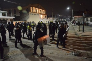 Distubios en Toluca, tras riña entre particulares. Foto: Agencia MVT.