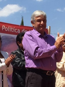 López Obrador. Fustiga al Grupo Atlacomulco. Foto Plana Mayor.