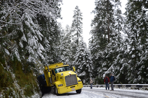 Sufre Edomex con baja en temperaturas; nevadas provocan cierre de caminos