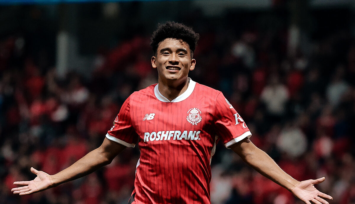 Con la alineación debida