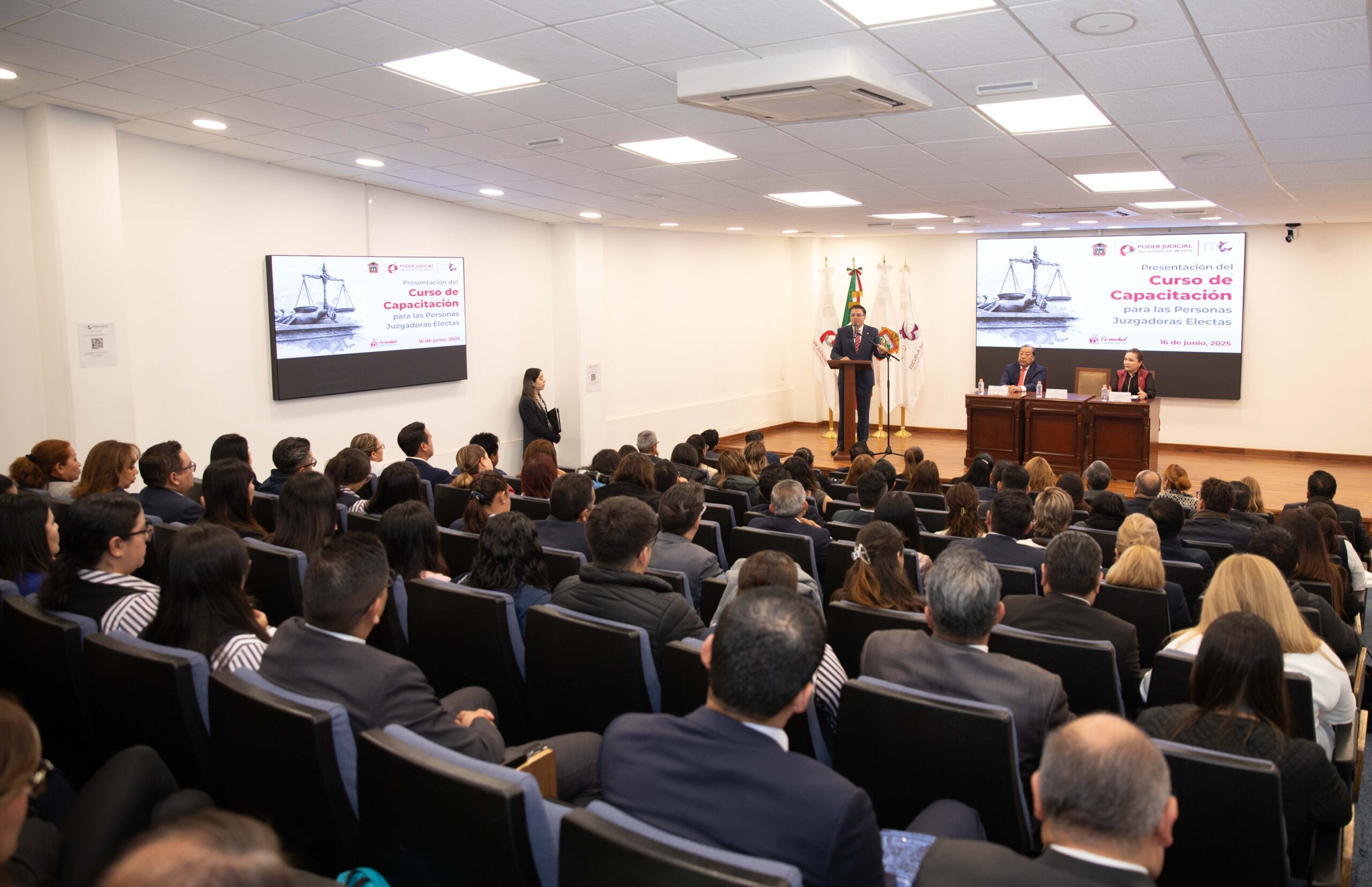 Capacita Poder Judicial Edomex a personas que resultaron electas como jueces y magistrados