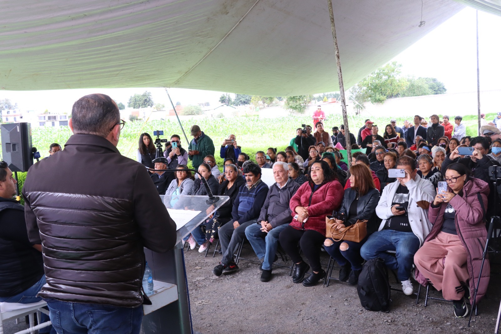 Avanza electrificación en camino viejo a San Francisco de Zinacantepec