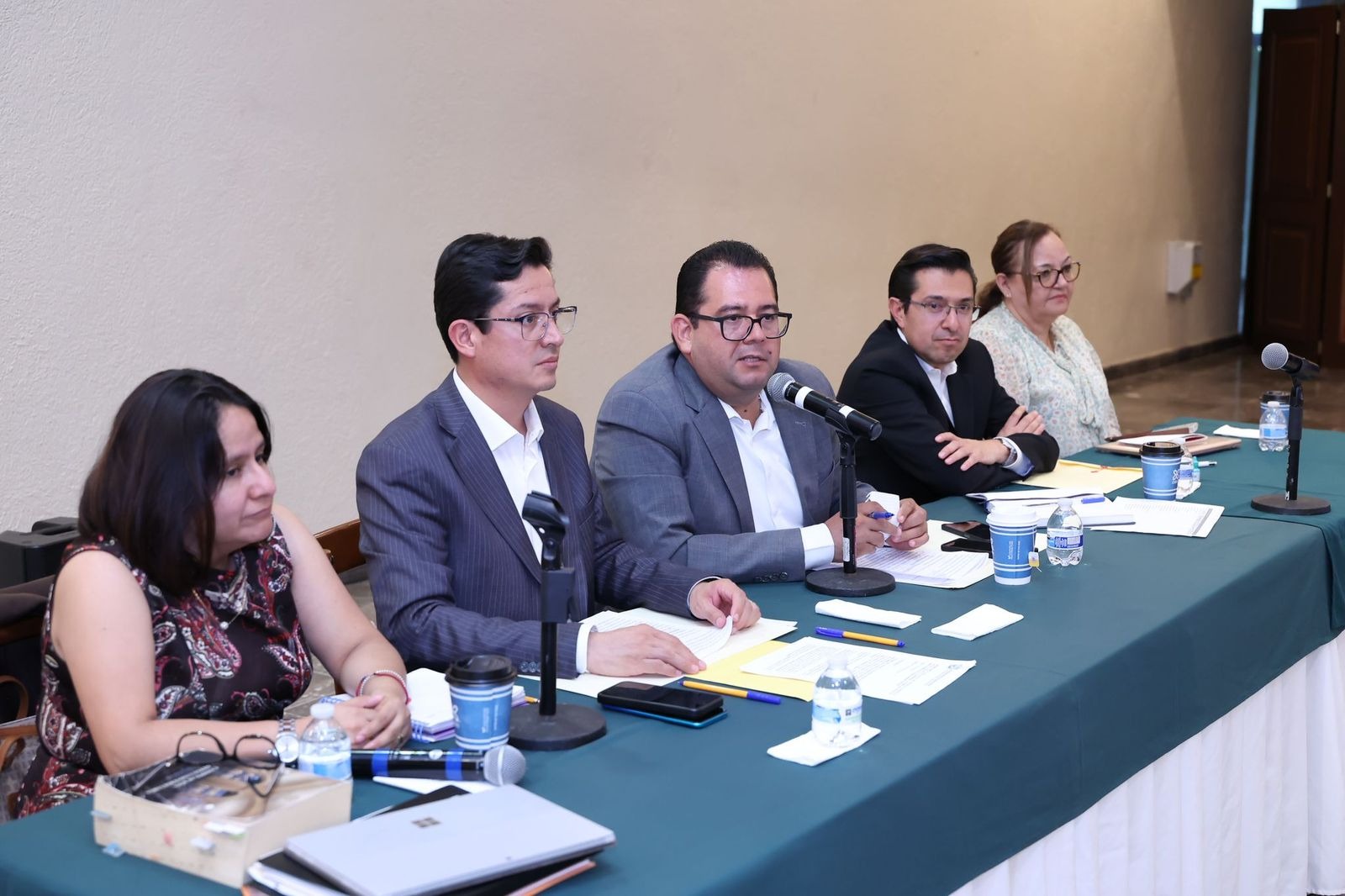 Lanza UAEMex consulta para reformar Estatuto Universitario; incluye artículo 43 y elección de rectoría