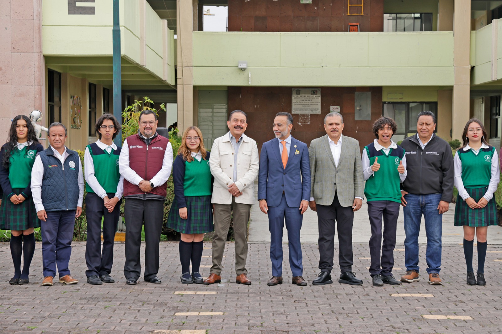 Invierte GEM más de 9 mdp para rehabilitar y equipar 41 escuelas en Metepec