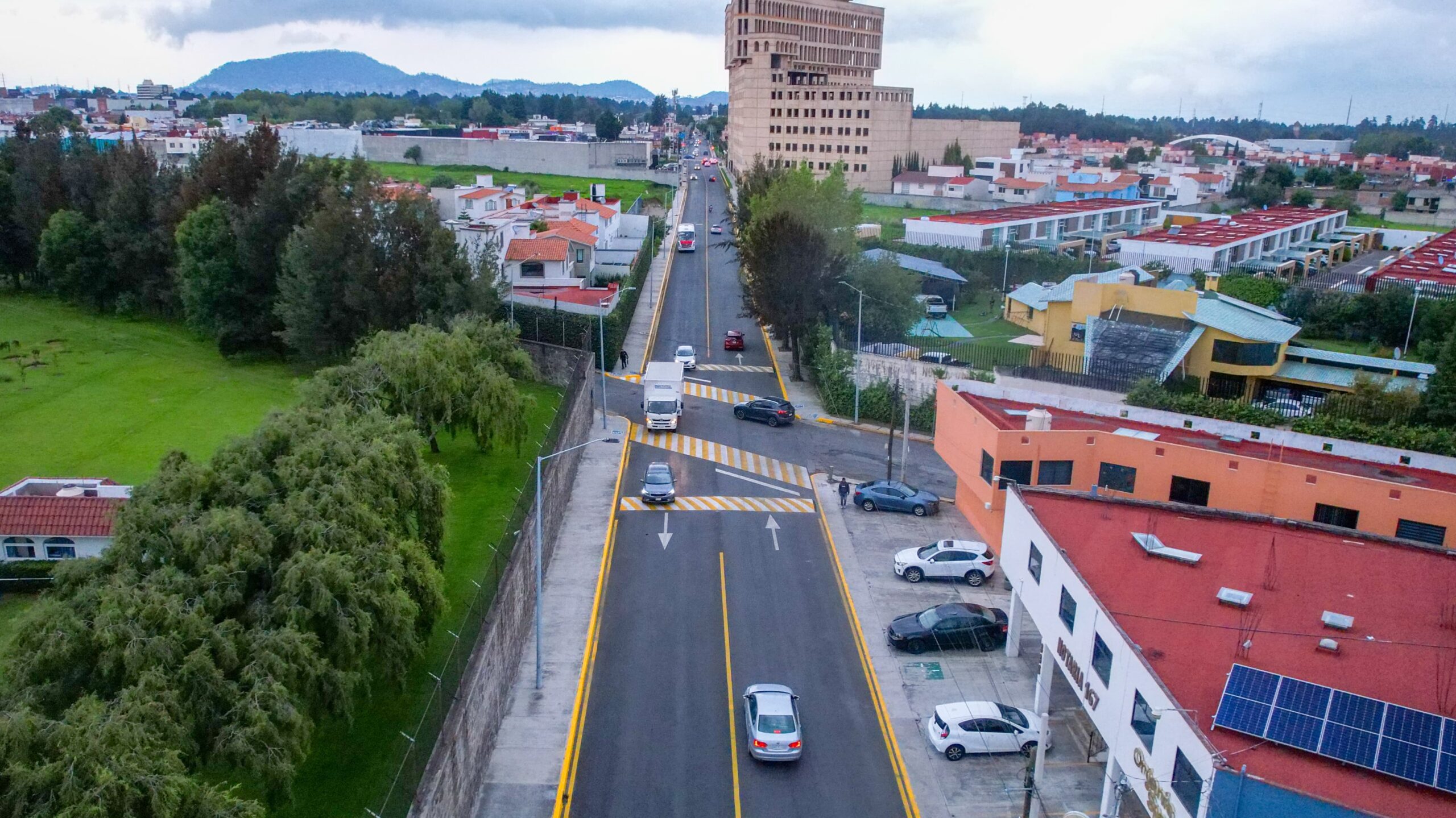 Entregan reencapertado de calle Morelos en Metepec; se invirtieron 17 mdp