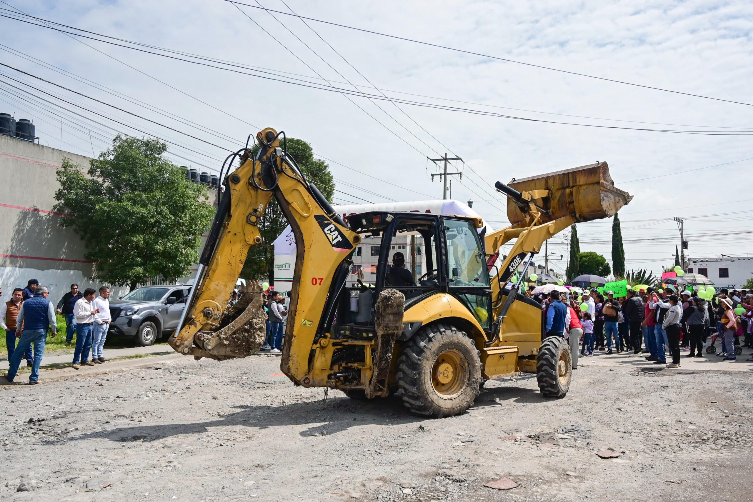 Inician rehabilitación urbana en Colinas del Sol; obras de pavimentación y alumbrado