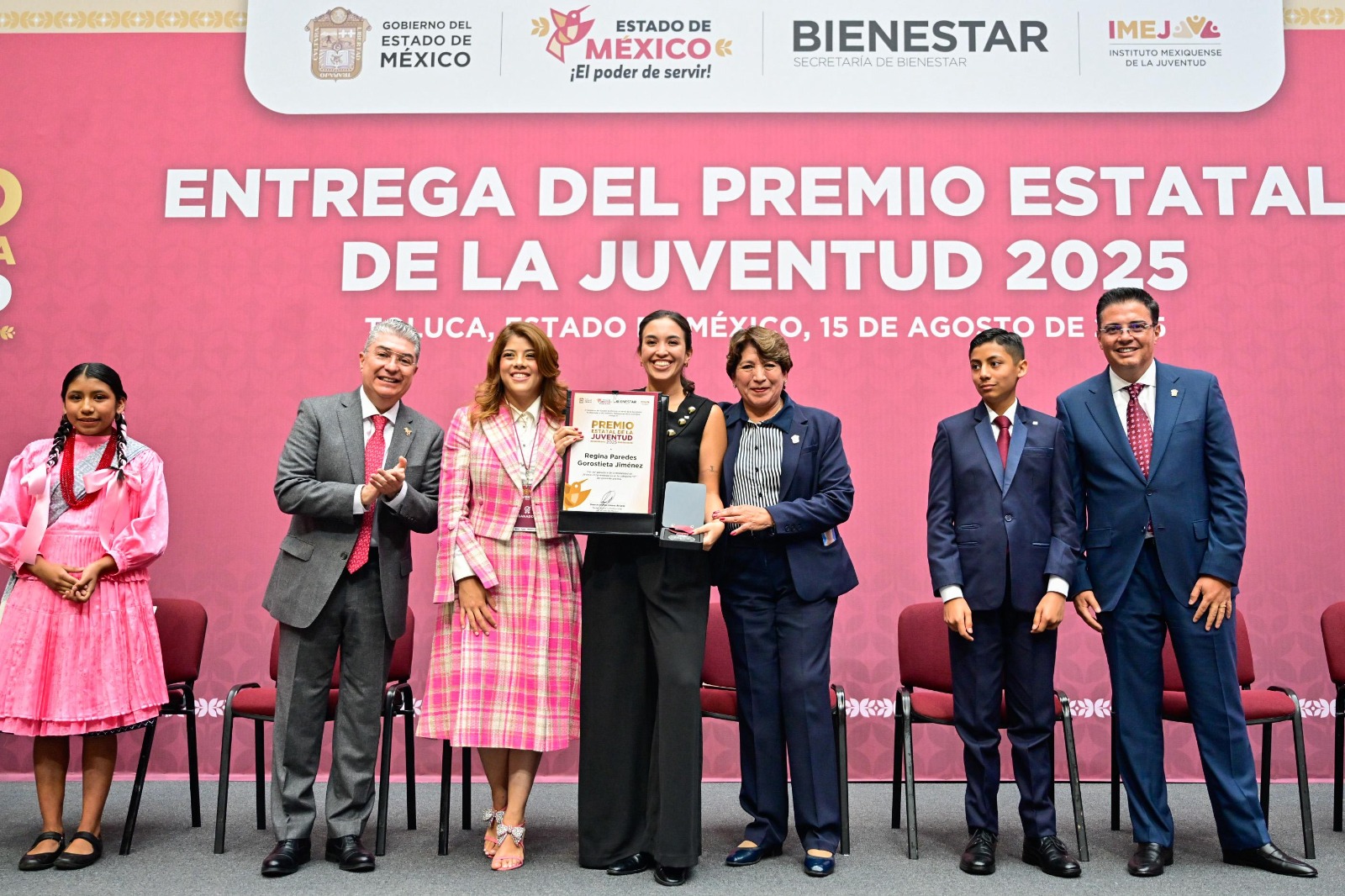 Entrega Delfina Gómez Premio Estatal de la Juventud 2025
