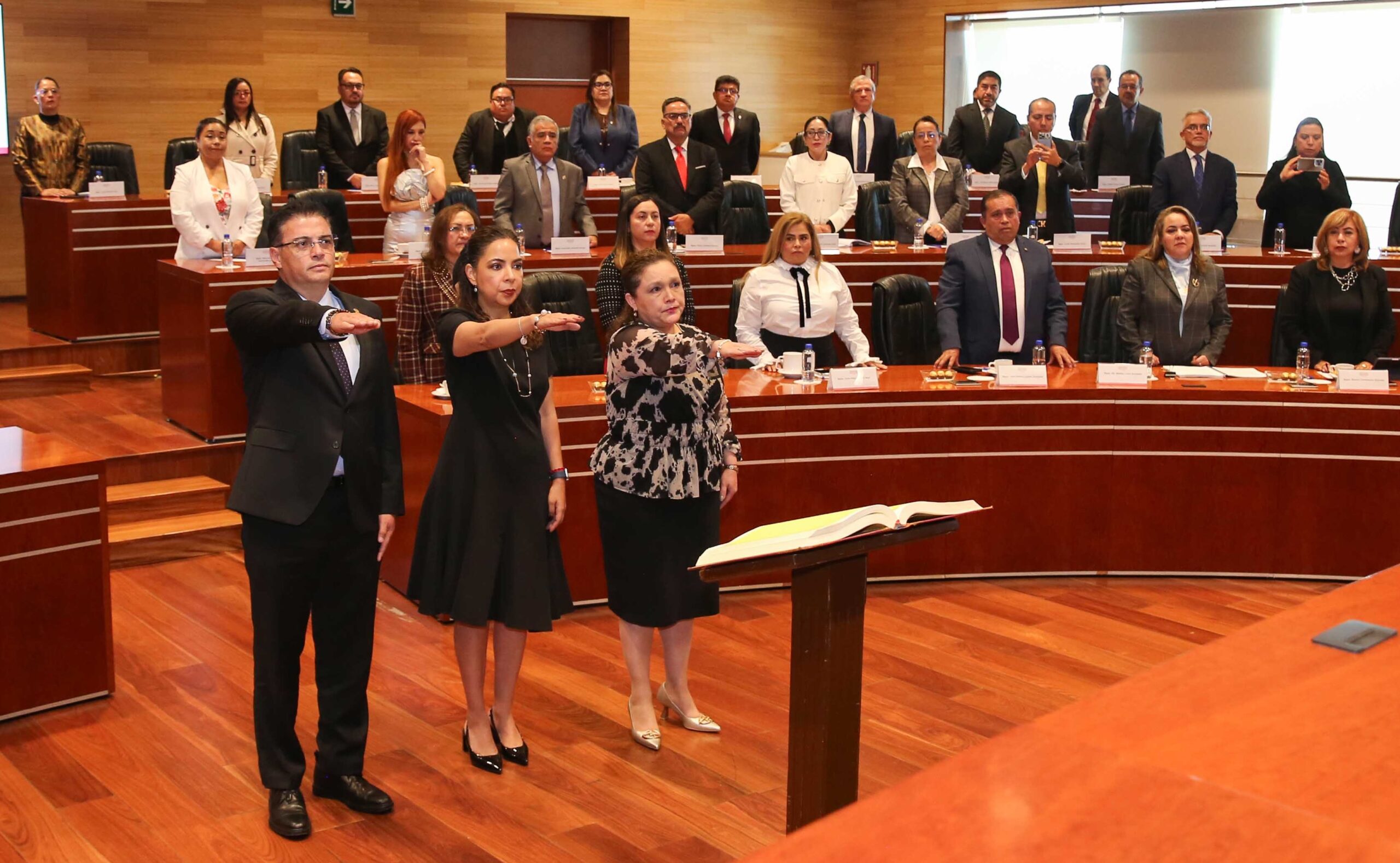 Eligen a integrantes del nuevo Órgano de Administración Judicial