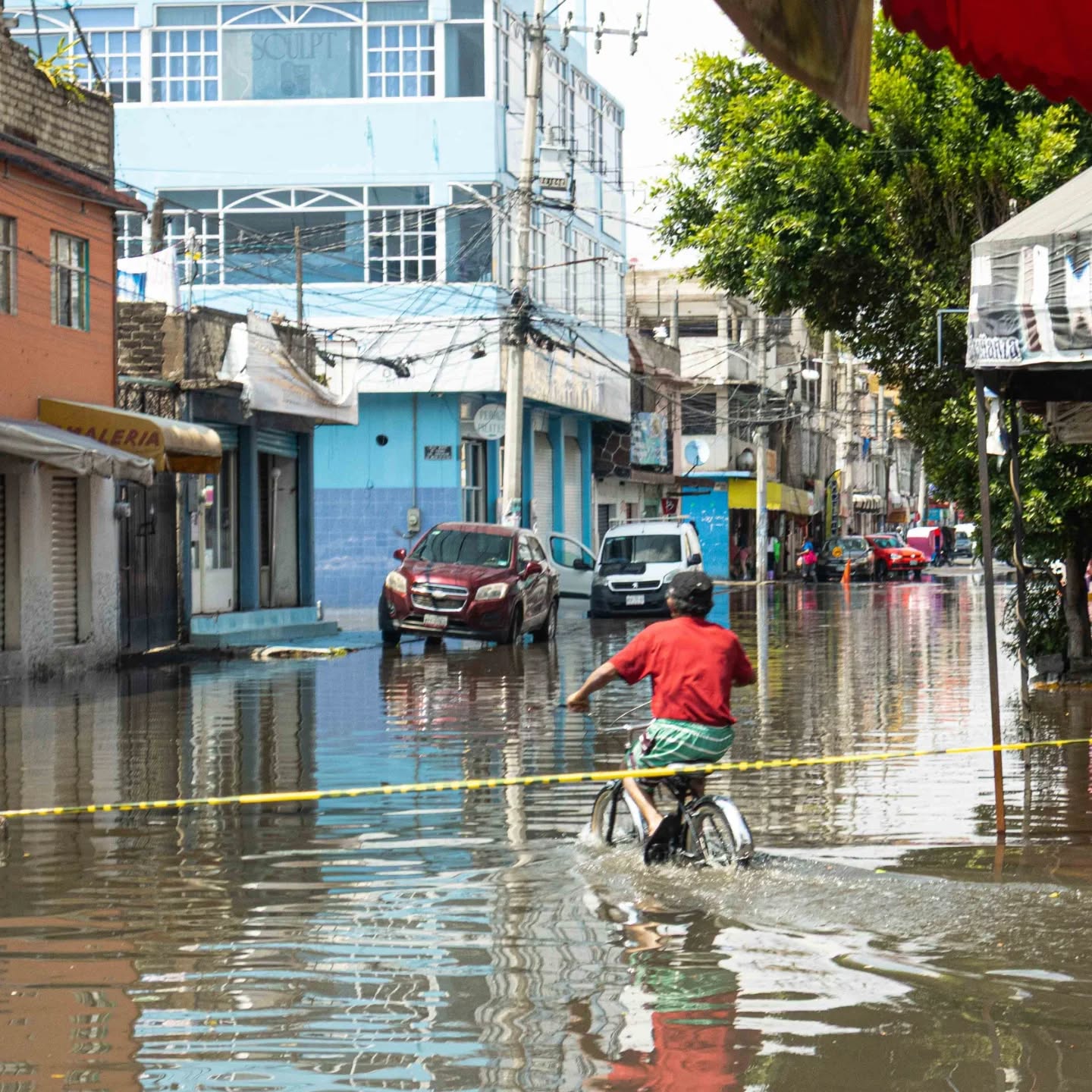 Lluvia atípica, hundimientos y basura generaron emergencia en Nezahualcóyotl: Conagua