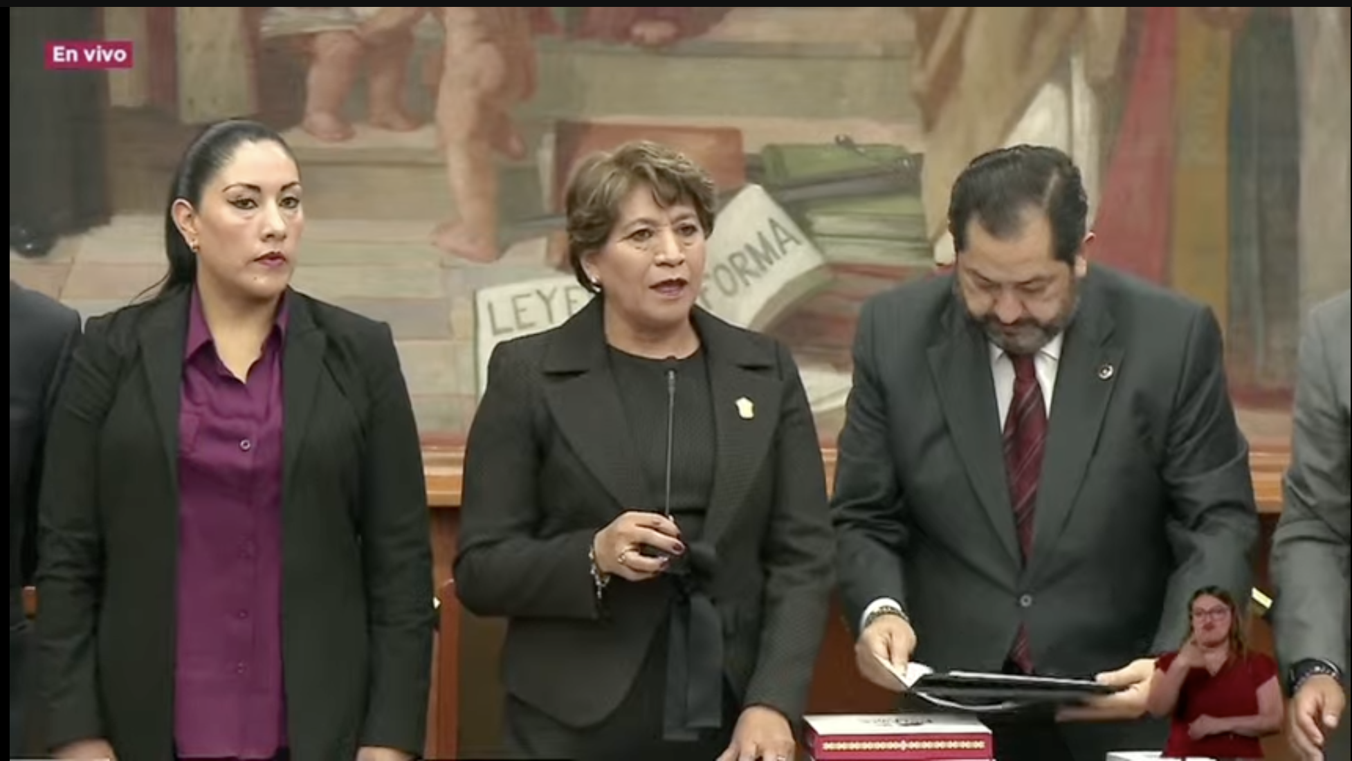 Entrega Delfina Gómez su Segundo Informe al Congreso Edomex
