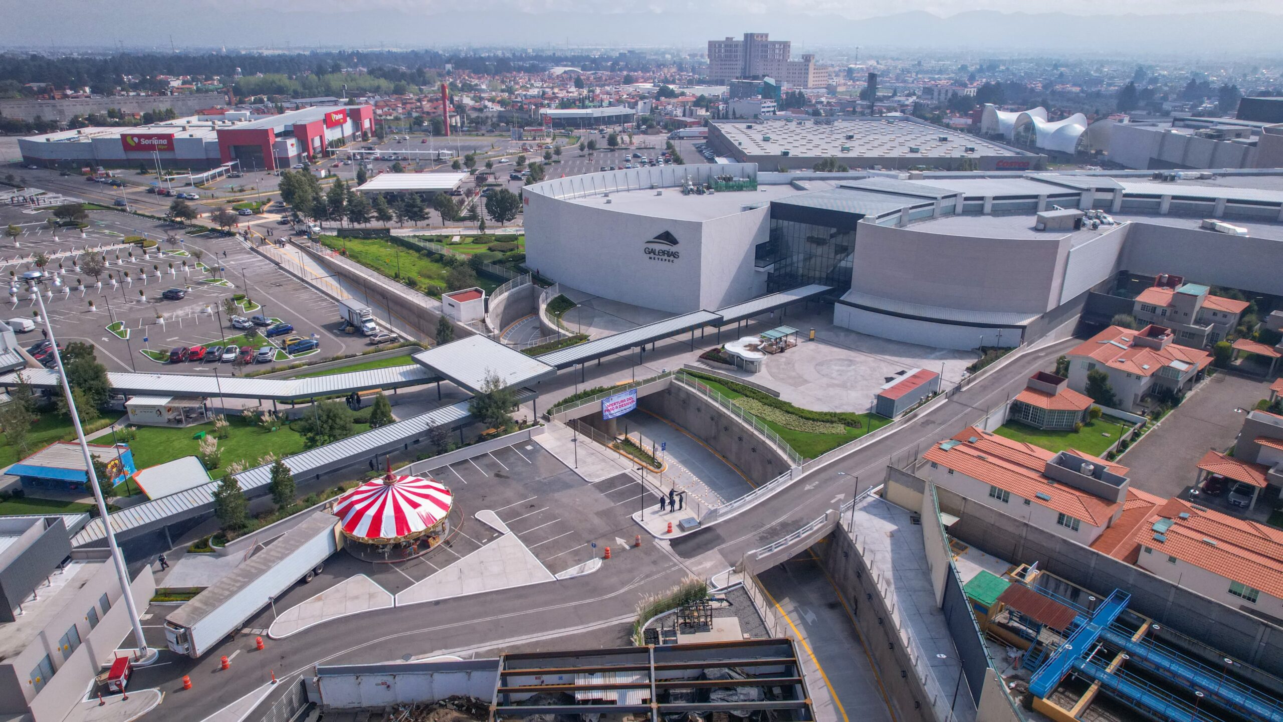 Abren paso a desnivel y dos nuevas calles en el perímetro de Galerías Metepec