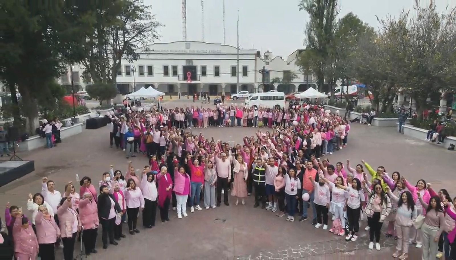 Buscan sensibilizar y prevenir cáncer de mama entre población de San Mateo Atenco