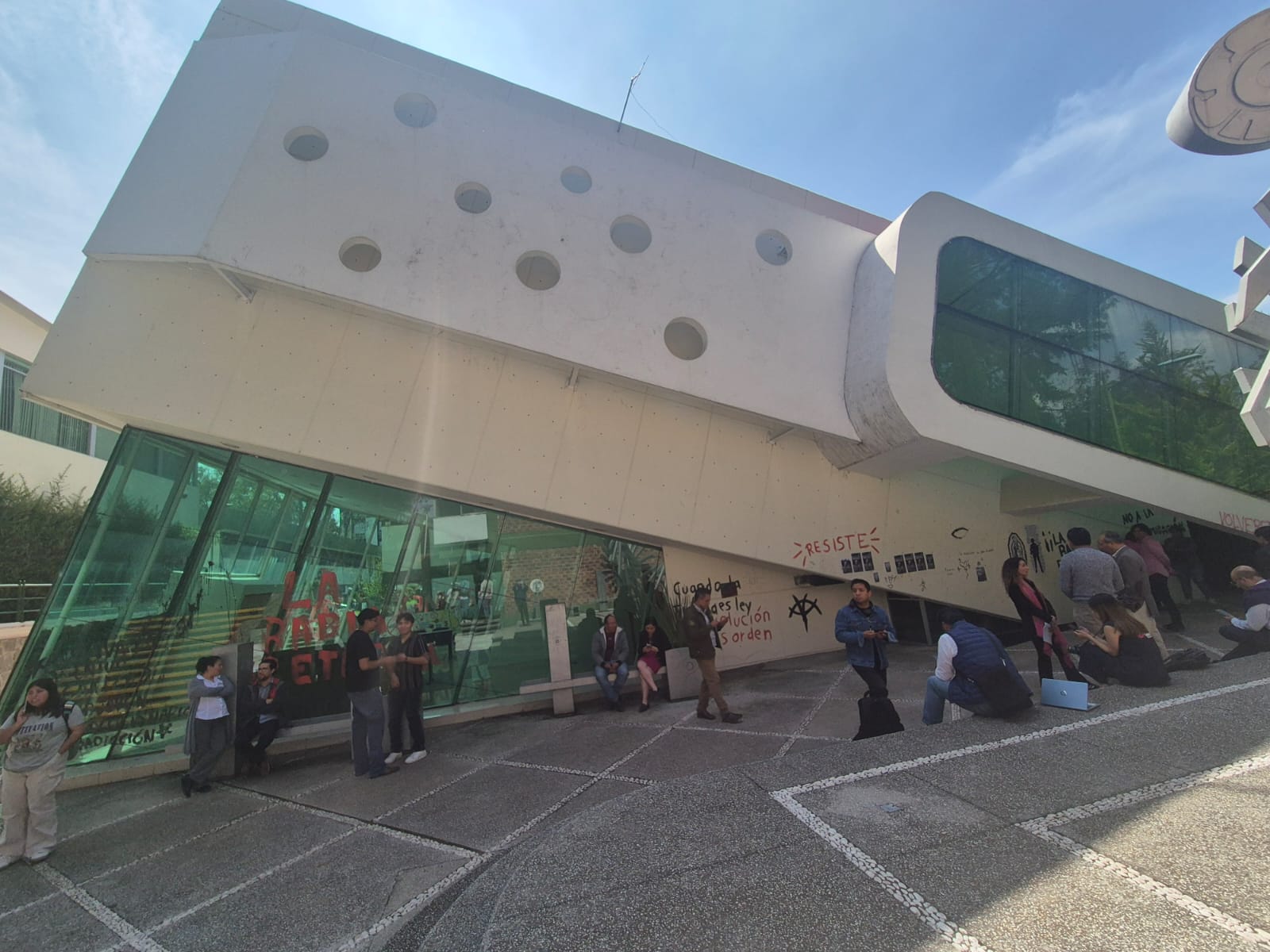 Martha Ángeles, Alicia Sarmiento y Nancy Hernández van por dirección de FCPyS de la UAEMex