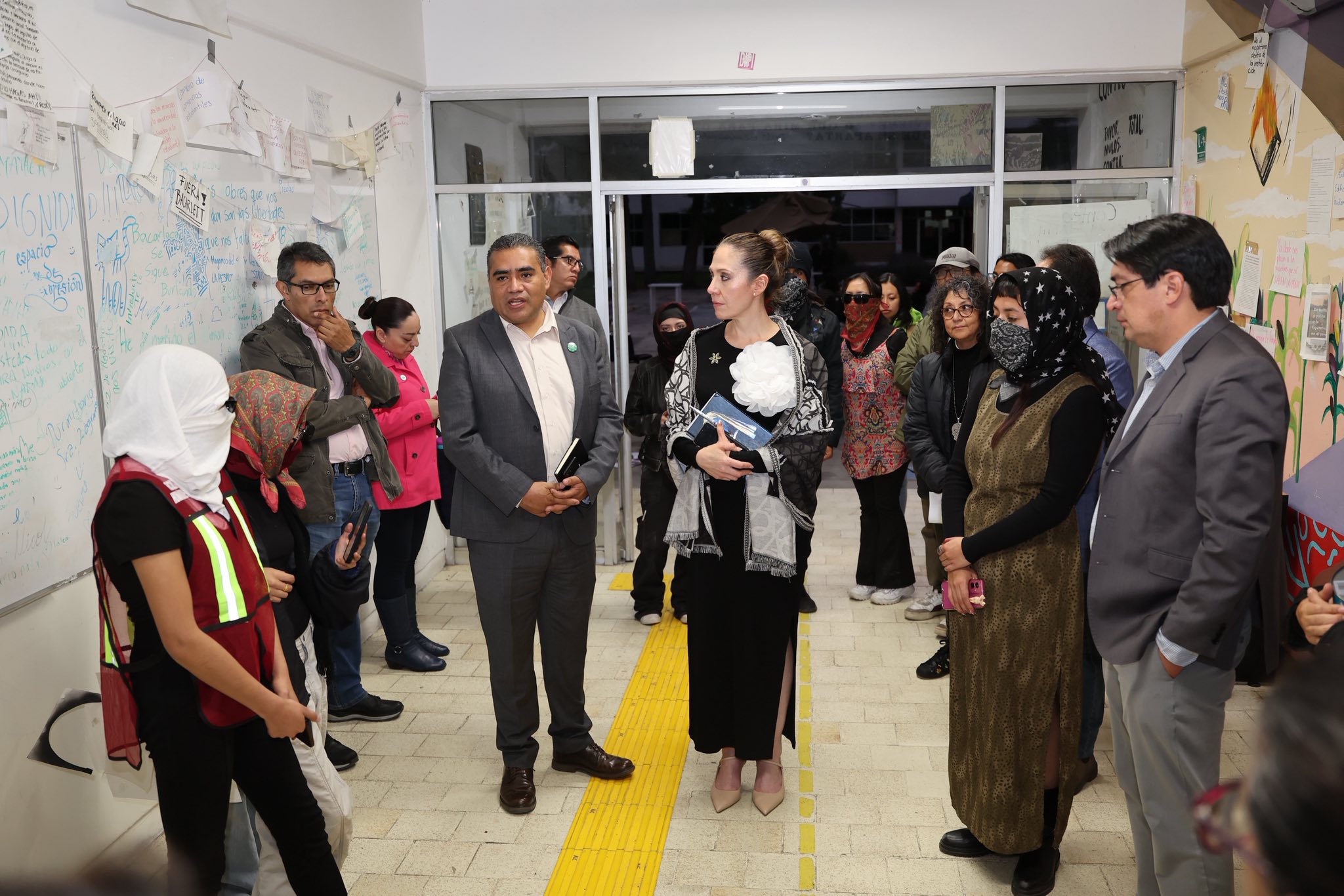 Tras seis meses de paro estudiantil, Asamblea entrega Facultad de Humanidades de UAEMex