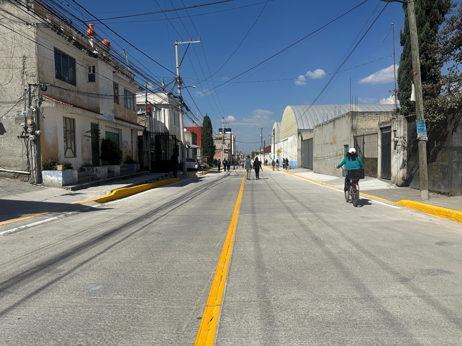 Entrega Zinacantepec pavimentación con concreto hidráulico en calle Hermenegildo Galeana